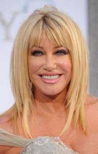 This is a perfect example of how long hair can be worn with an oblong face shape. Here, the bangs add more width, while the layers fall near her chin, masking her long face shape.