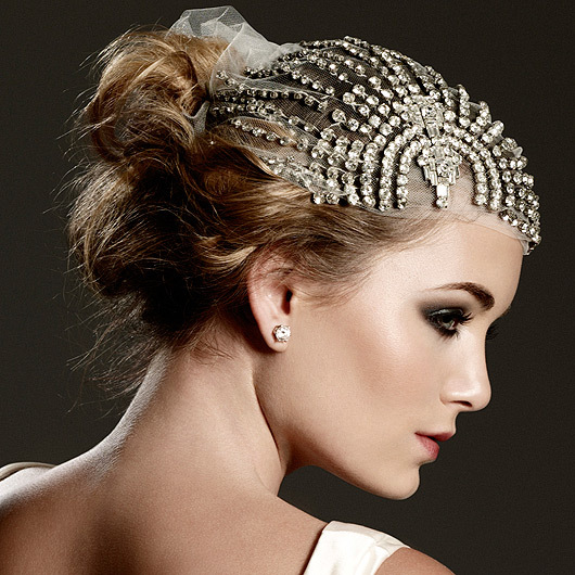 The Jazz Age. The Great Gatsby. This headpiece screams Old Hollywood glam! What a gorgeous option for a gown, oozing with vintage glam! 